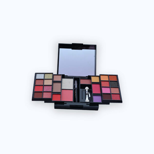 ME-ON Beauty Box Pro Makeup Kit with Highlighter Blusher and Eyeshadow